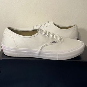 All White Vans Pro SKATE AUTHENTIC